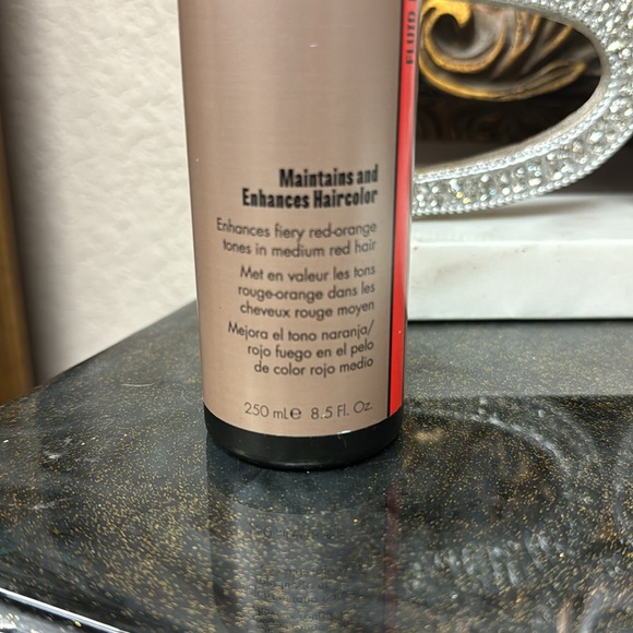 Water Colors Shampoo - Picture 2 of 4